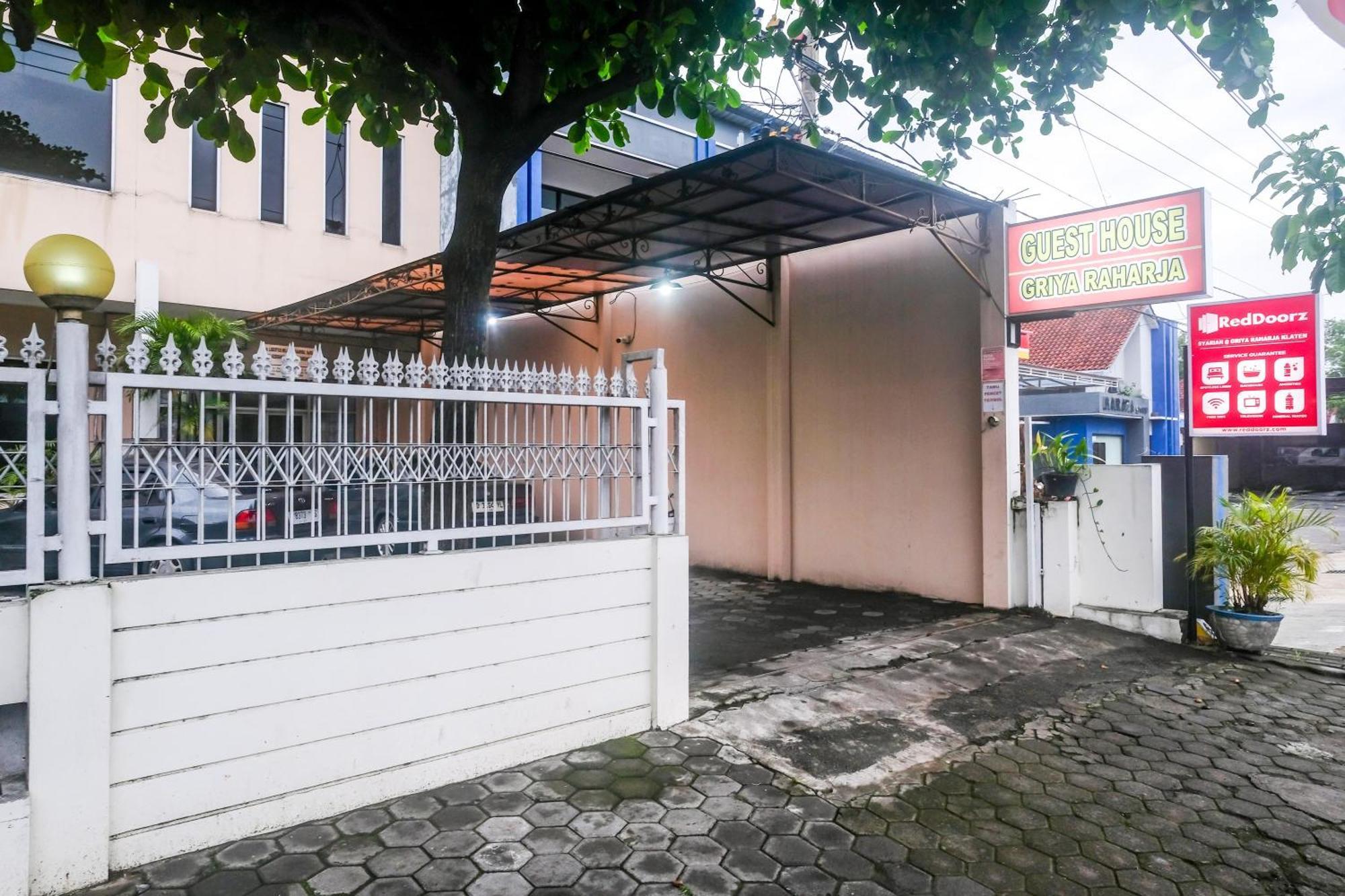 Reddoorz Syariah At Griya Raharja Klaten Luaran gambar