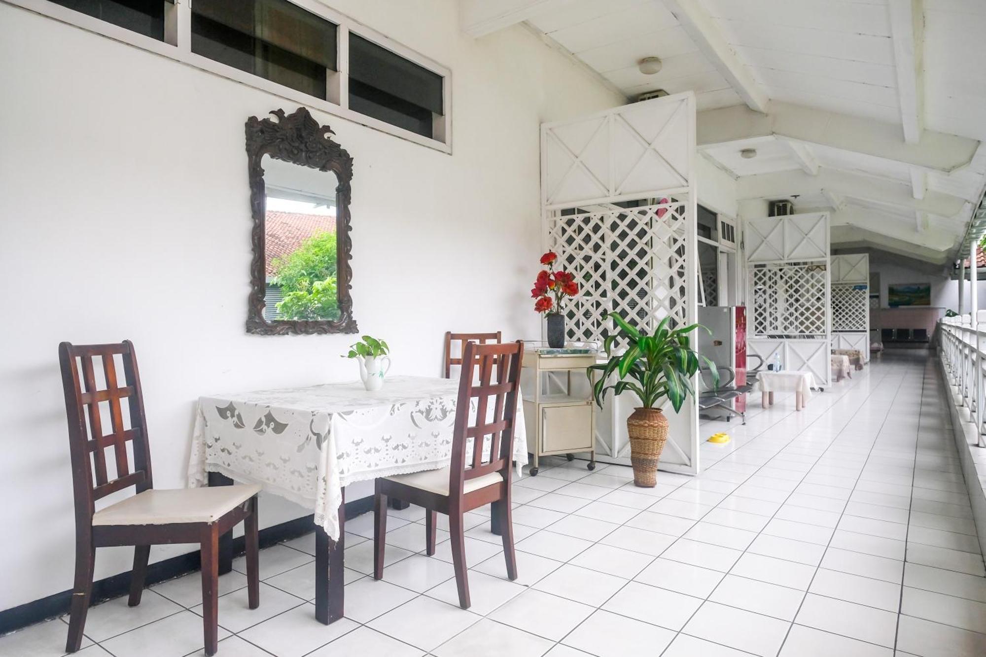Reddoorz Syariah At Griya Raharja Klaten Luaran gambar