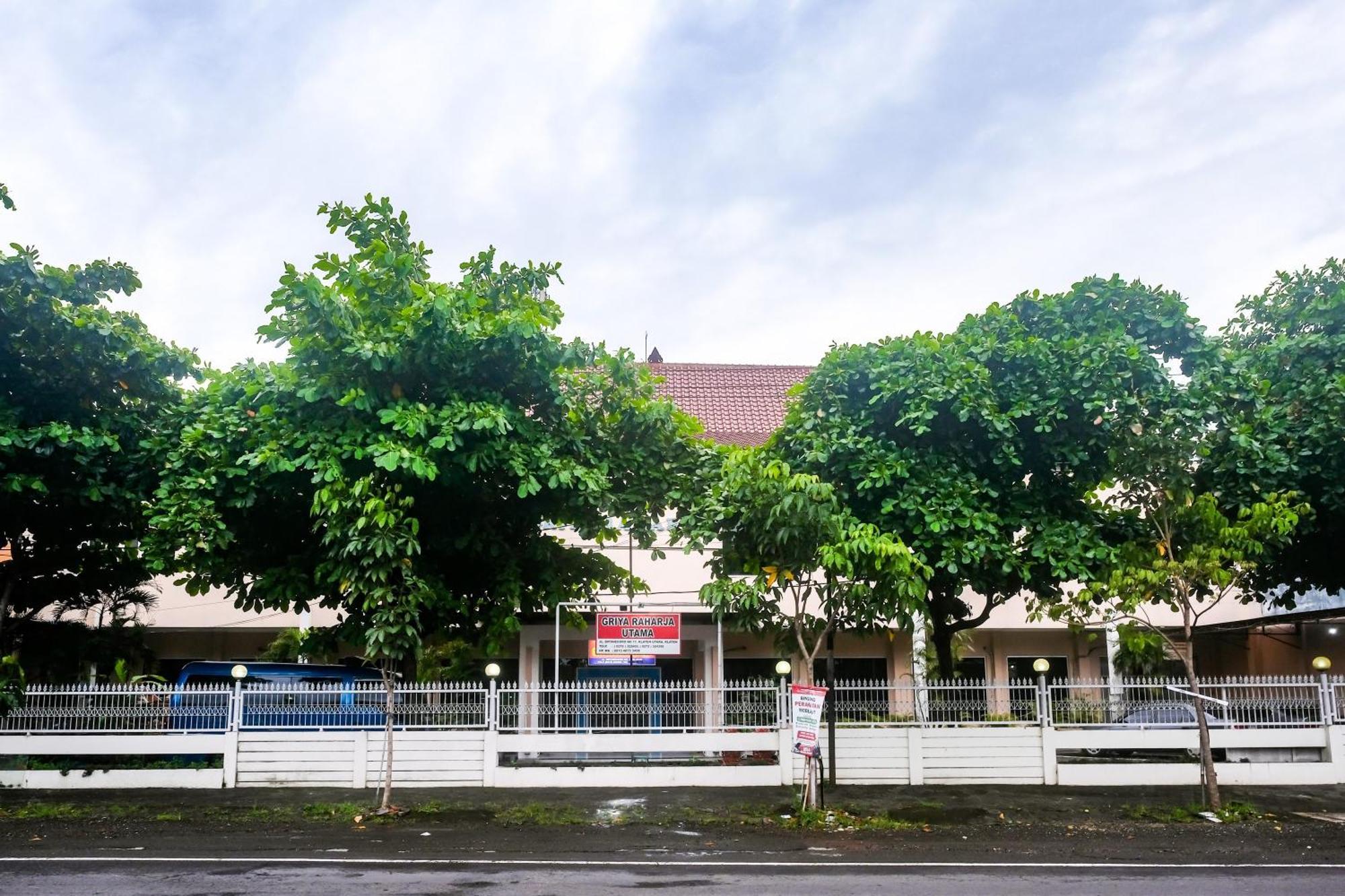 Reddoorz Syariah At Griya Raharja Klaten Luaran gambar