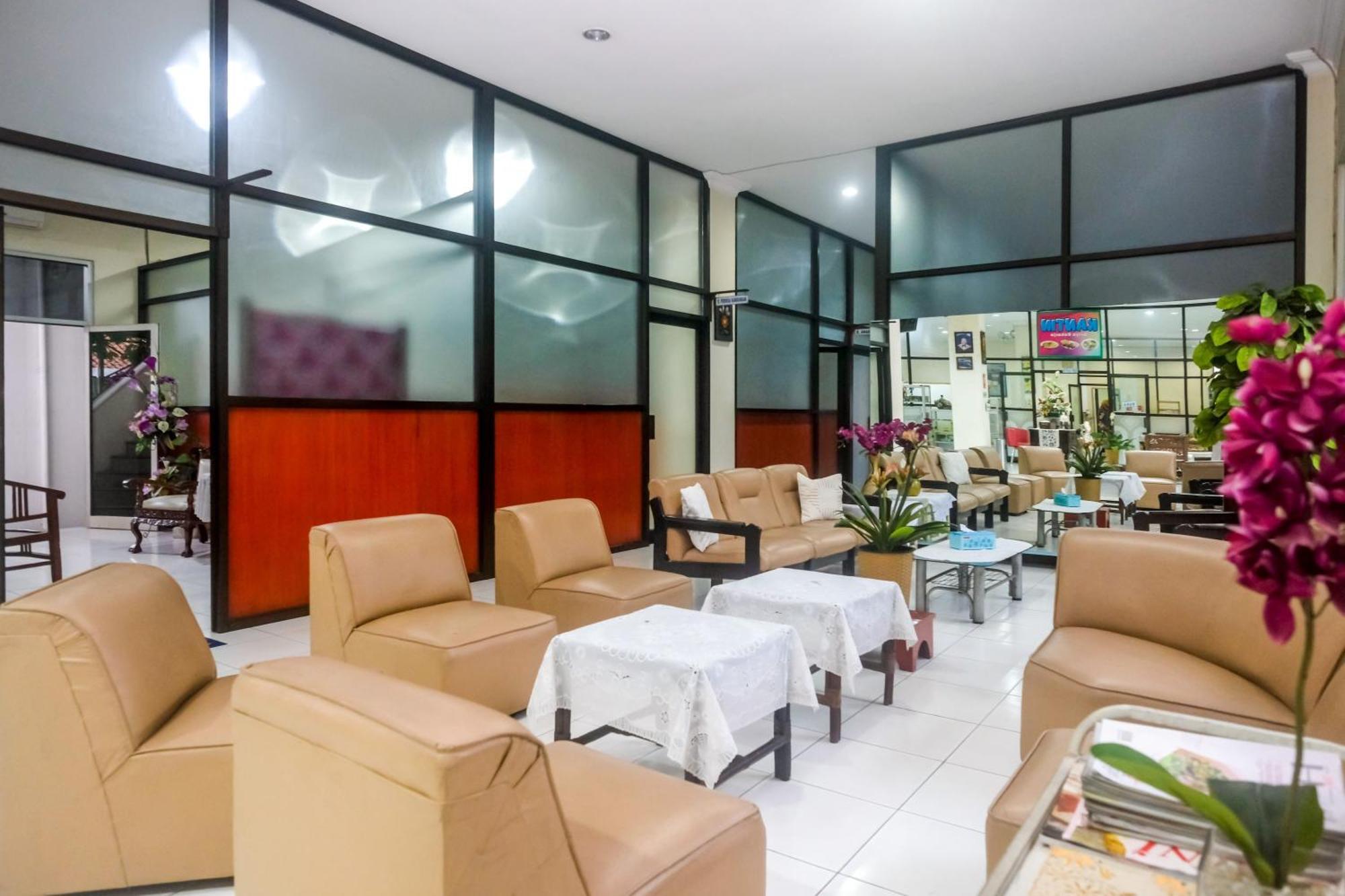 Reddoorz Syariah At Griya Raharja Klaten Luaran gambar
