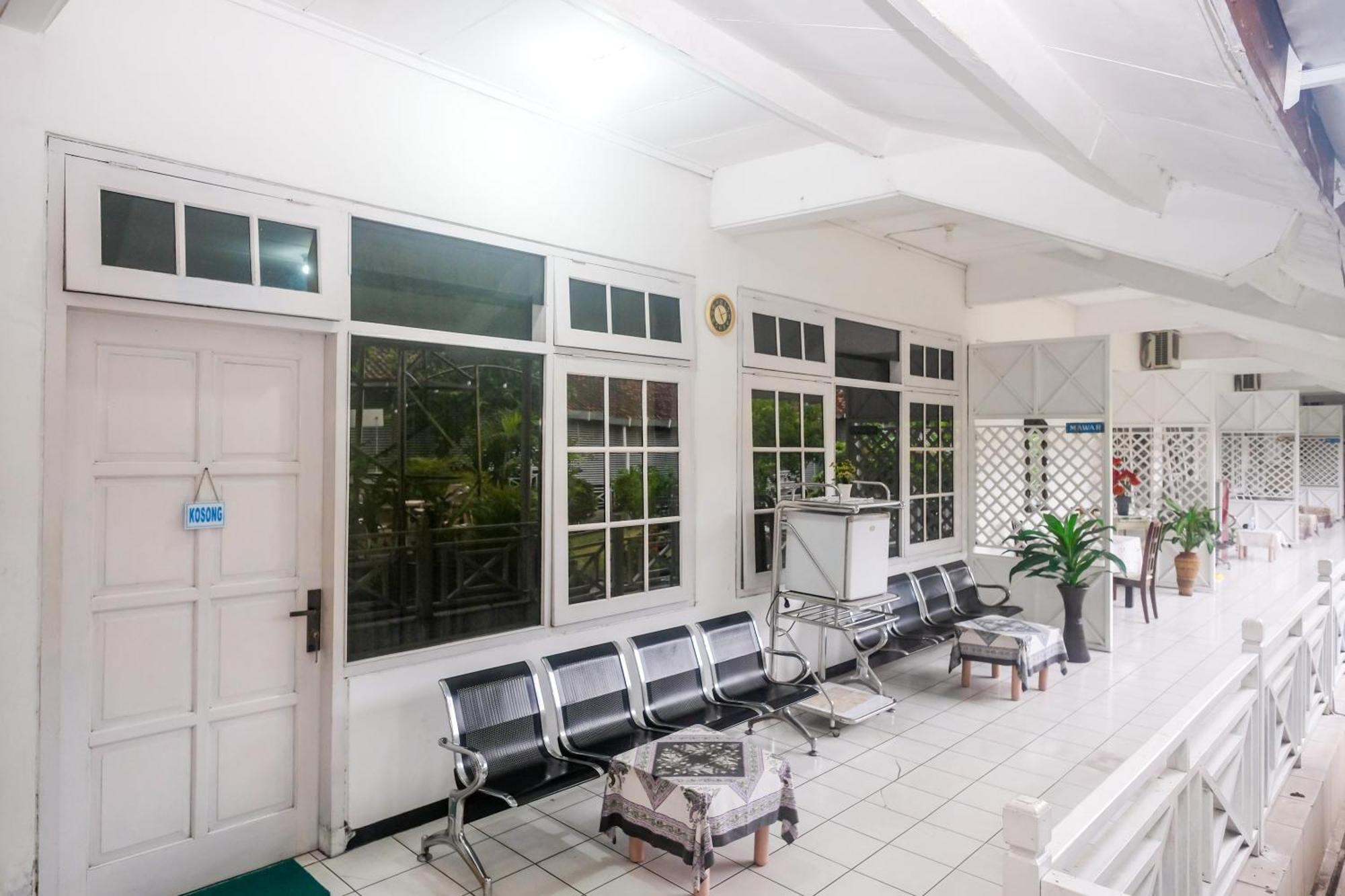 Reddoorz Syariah At Griya Raharja Klaten Luaran gambar